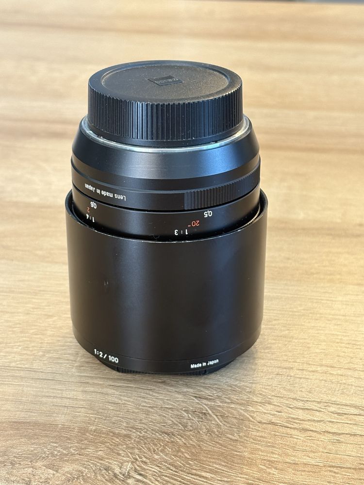 Продавам обектив Carl Zeiss Macro Planar T* 2.0/100 ZE for Canon EF