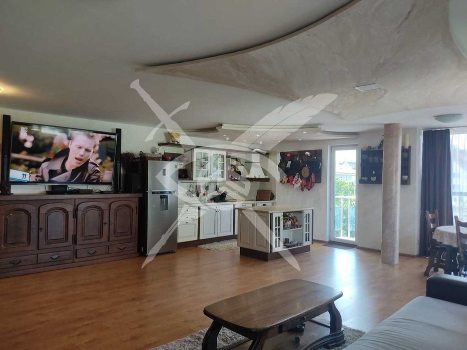 Продава се Тристаен апартамент в София, Гоце Делчев - 140 кв.м за 2572 €/кв.м - Снимка #4