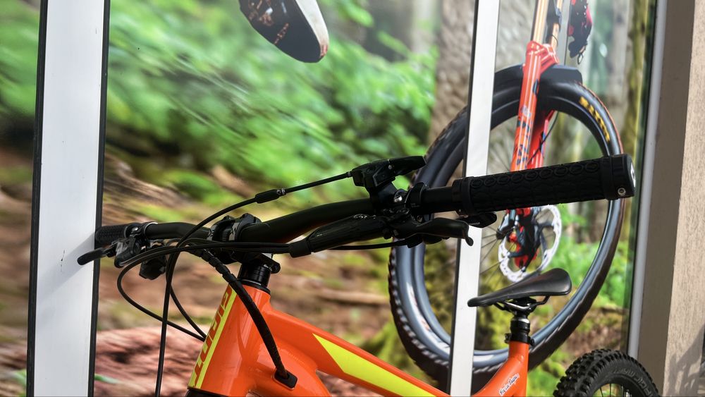 Giant reign 27.5/L/AL