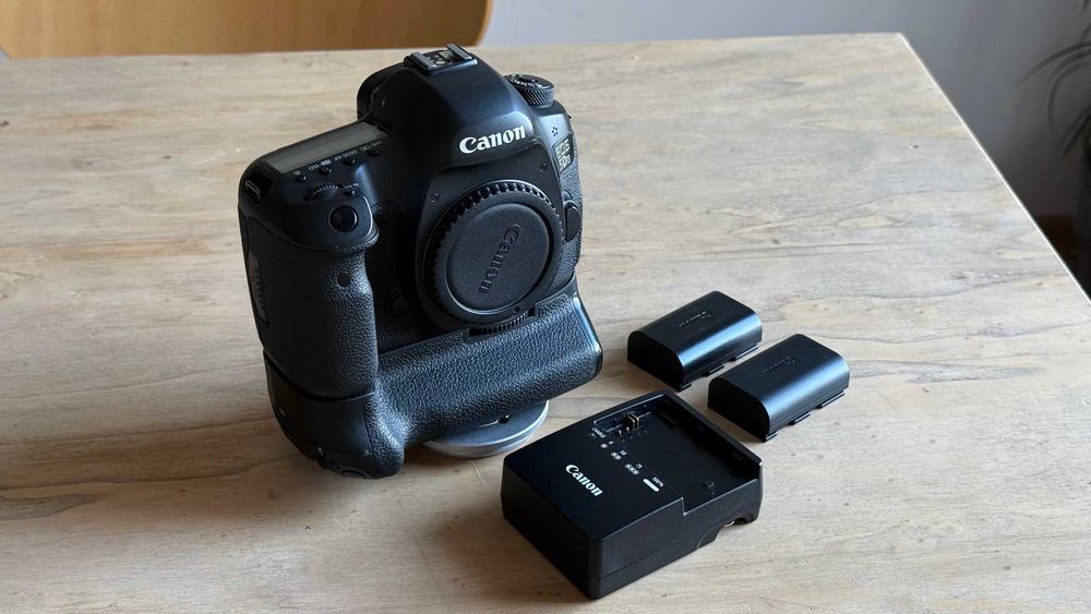 Продавам Canon 5Ds, GH5, EF100mm f2.8 macro, EF 50 f1.4