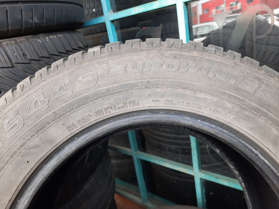 Продавам 4бр. Зимни гуми 215/65/16 Falken