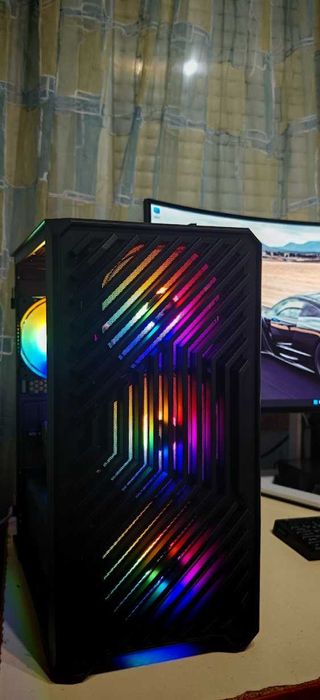 Геймърско PC Ryzen 5 5500/16Gb/512GB SSD + 1TB HDD/RX 5700XT/Гаранция