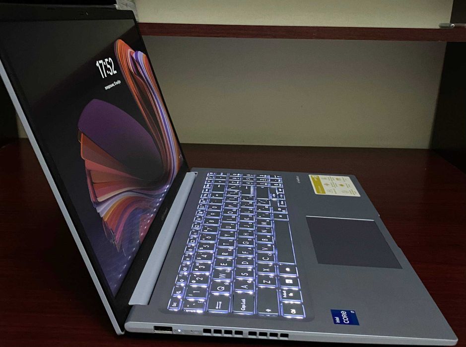 Asus vivobook X1502Z