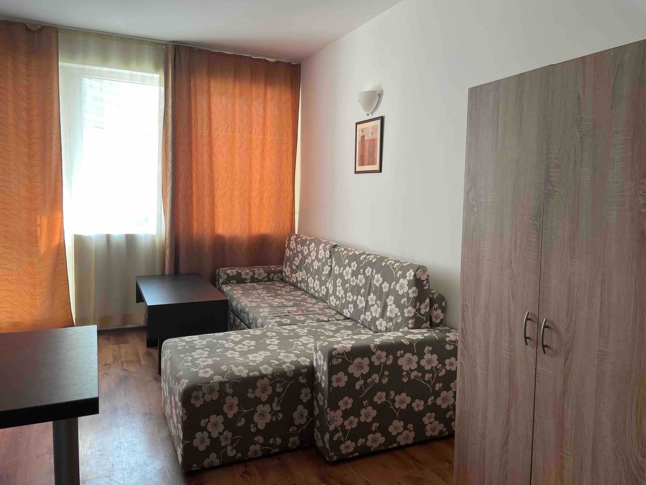 Дава се под наем Двустаен апартамент в Бургас, Сарафово - 45 кв.м за 300 € - Снимка #1