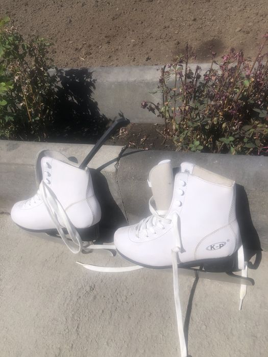 Коньки для девочки новые