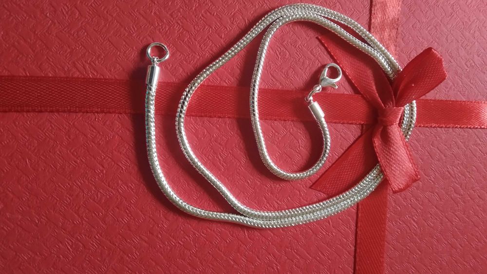 Мъжки, сребърен ланец / гривна/ комплект.  В кутия за подарък.