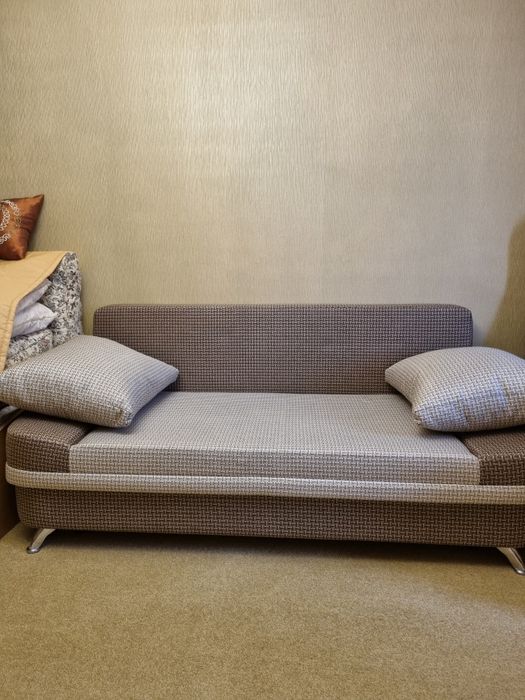 Продам диван раскладной , новый