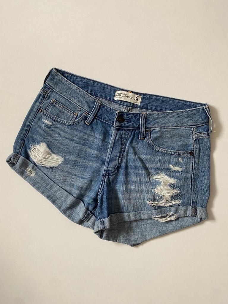 Pantaloni scurți blugi Abercrombie&Fitch Boyfriend short low rise