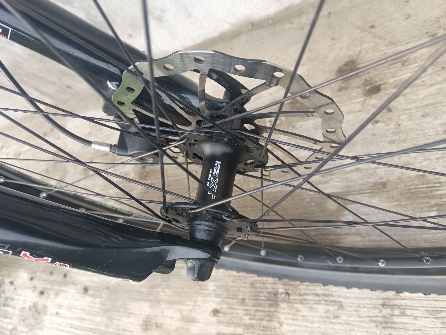 Bicicleta Nicolai full suspensii pe aer