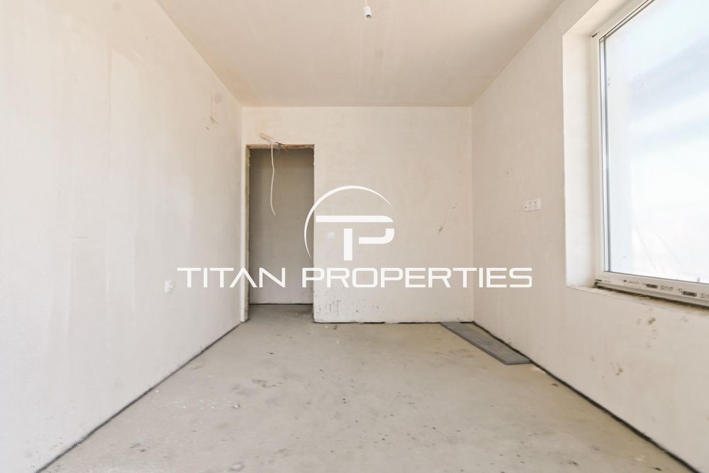 Тристаен в ж.к. Малинова долина