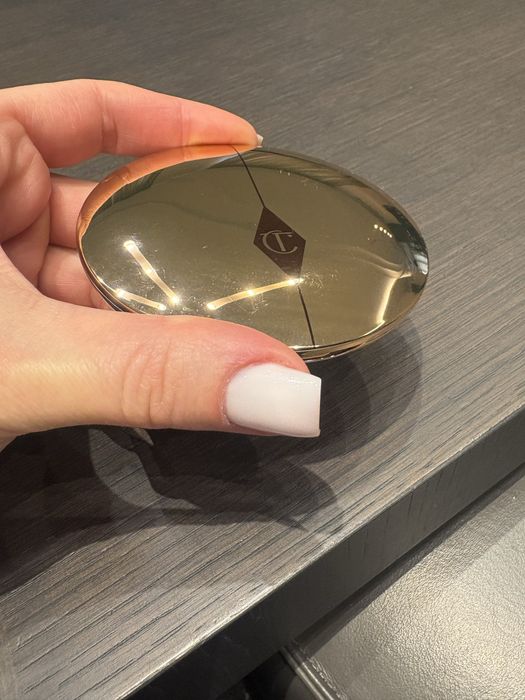 Charlotte Tilbury пудра