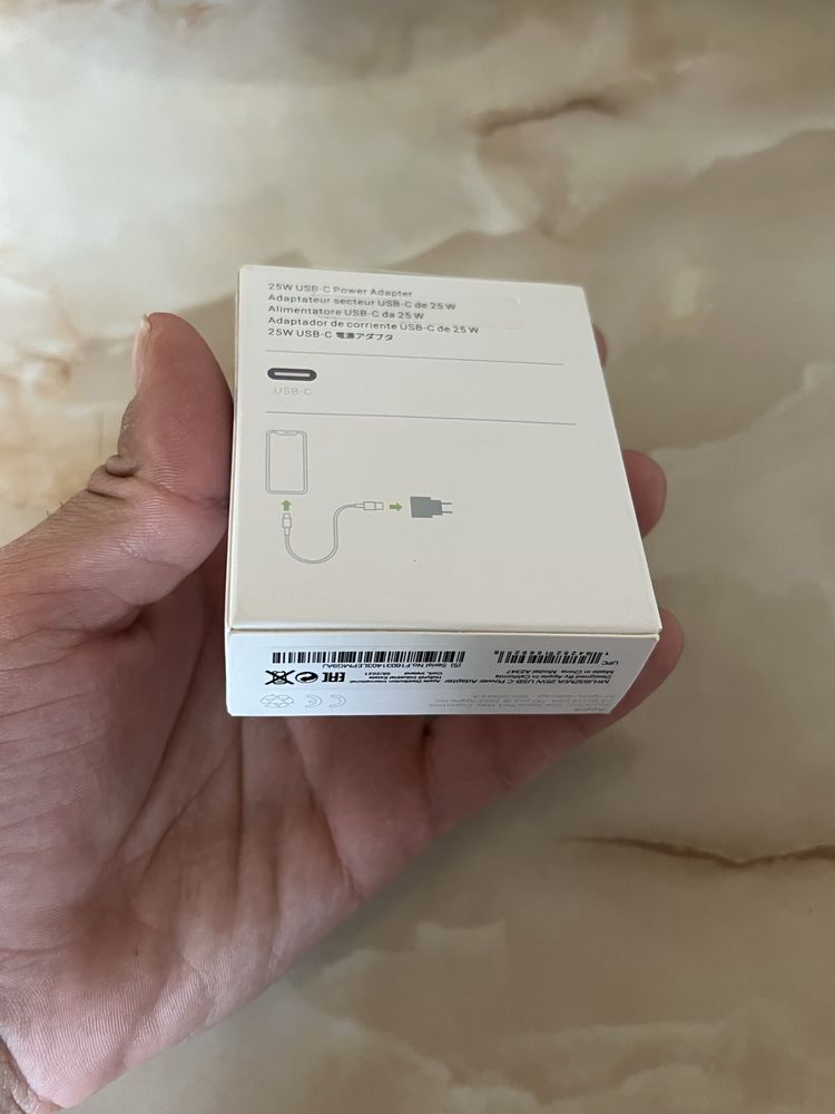 Оригинален Адаптер на Apple.