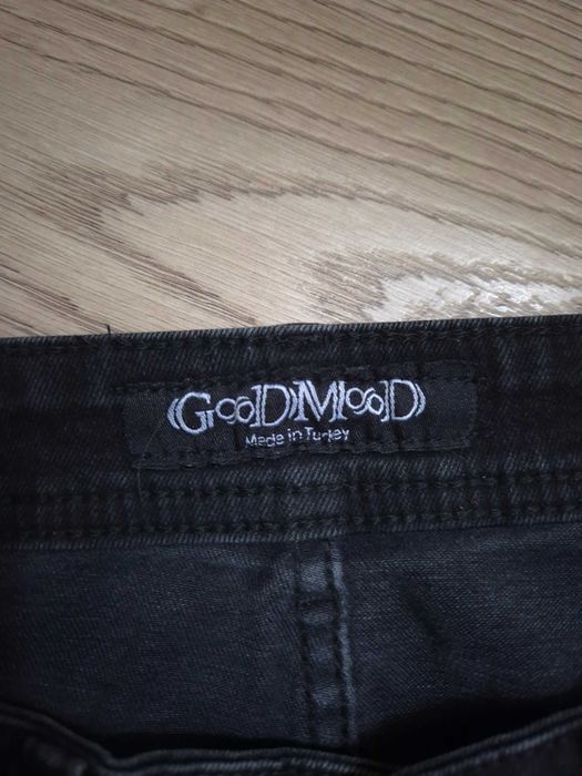 blugi GooDMooD negri