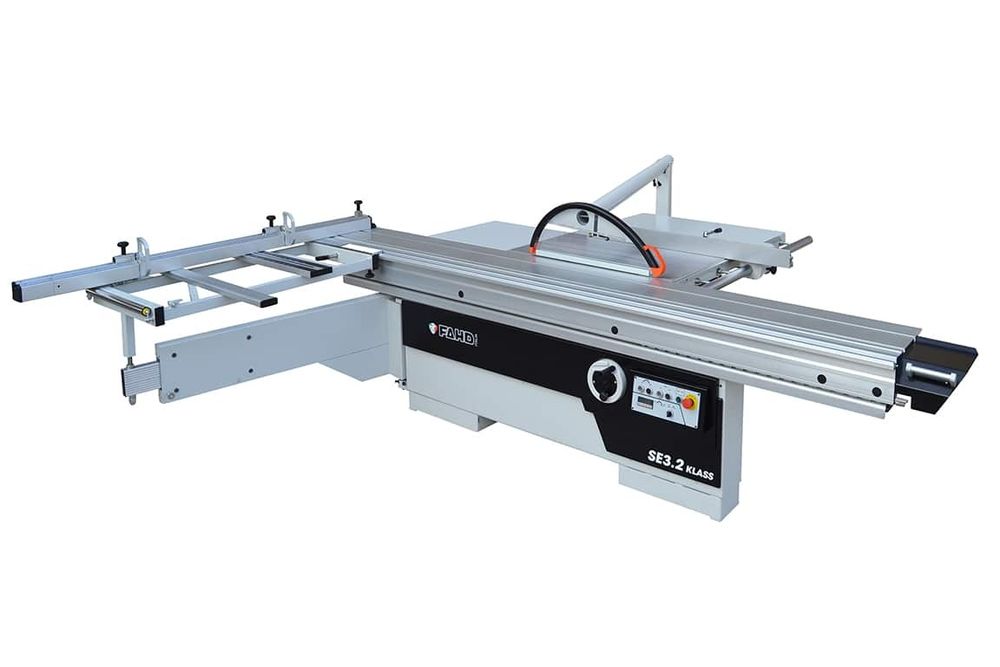 По заявка италиански циркуляр с карета на 3200 мм диск 400 мм мотор 5.