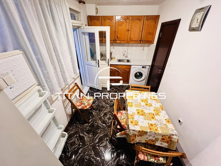 Дава се под наем Тристаен апартамент в Бургас, Център - 85 кв.м за 357 € - Снимка #7