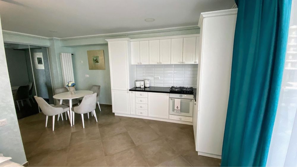 Studio - Premium Lux