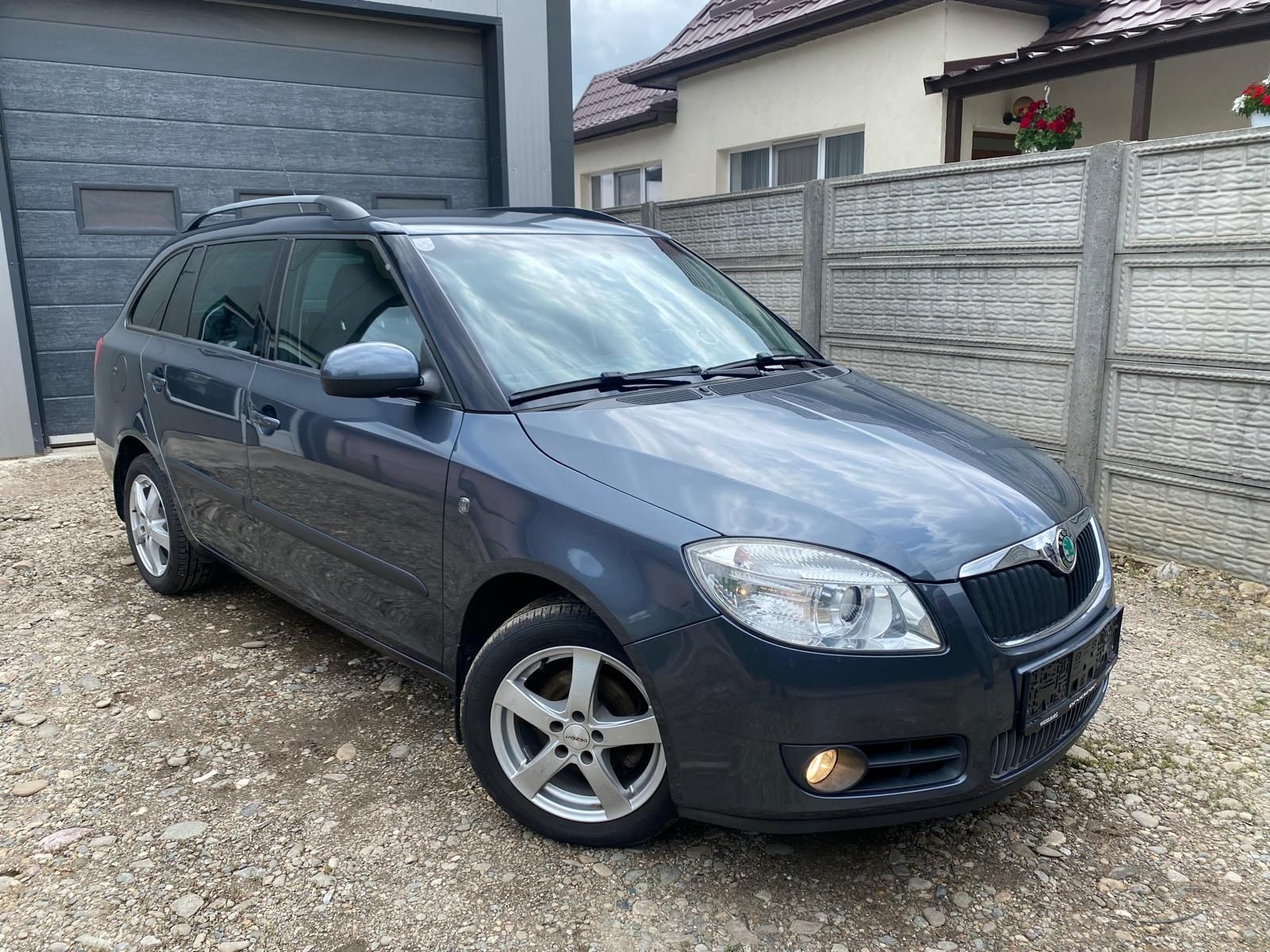 Skoda fabia 1,4 benzina,130000 km,an 2009