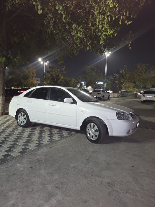 Laseti 3-pazitsa sotiladi