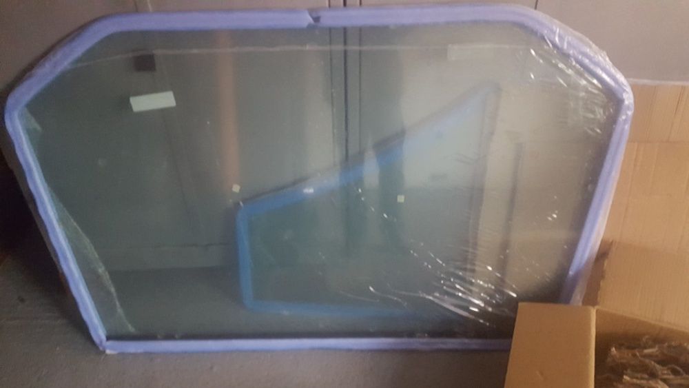 Geam cabina T5050, T5060, TL90, TL100 , TM135, TM140, TM155, TM165