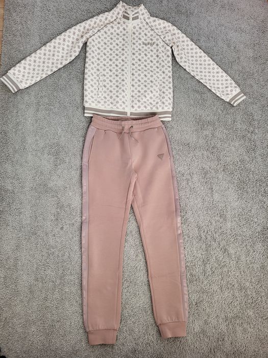 Екип Guess  за момиче 12г.