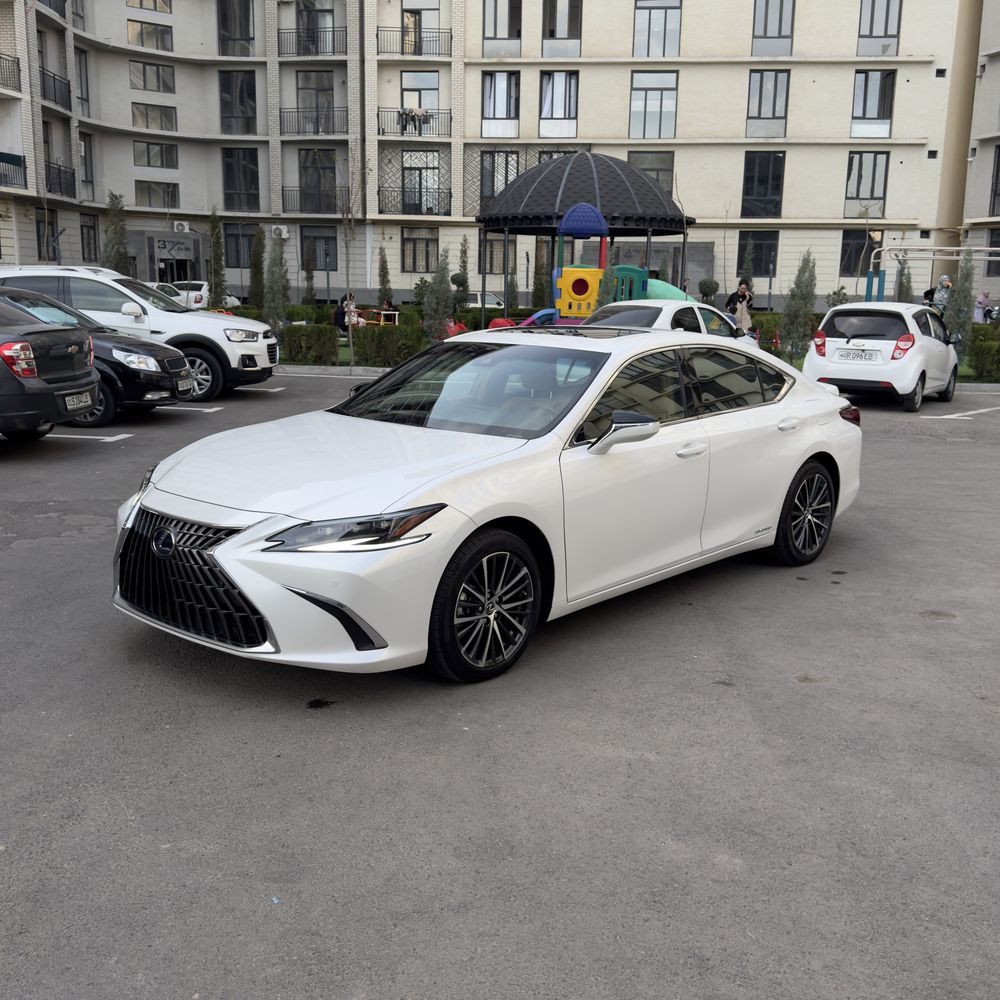 Lexus ES300h