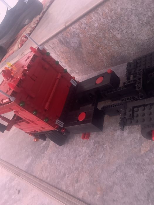 Camion lego doar prin rambus