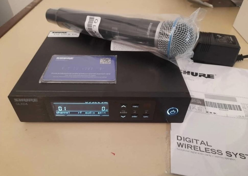 SHURE  Qlxd4 mexico ЧИСТО НОВИ