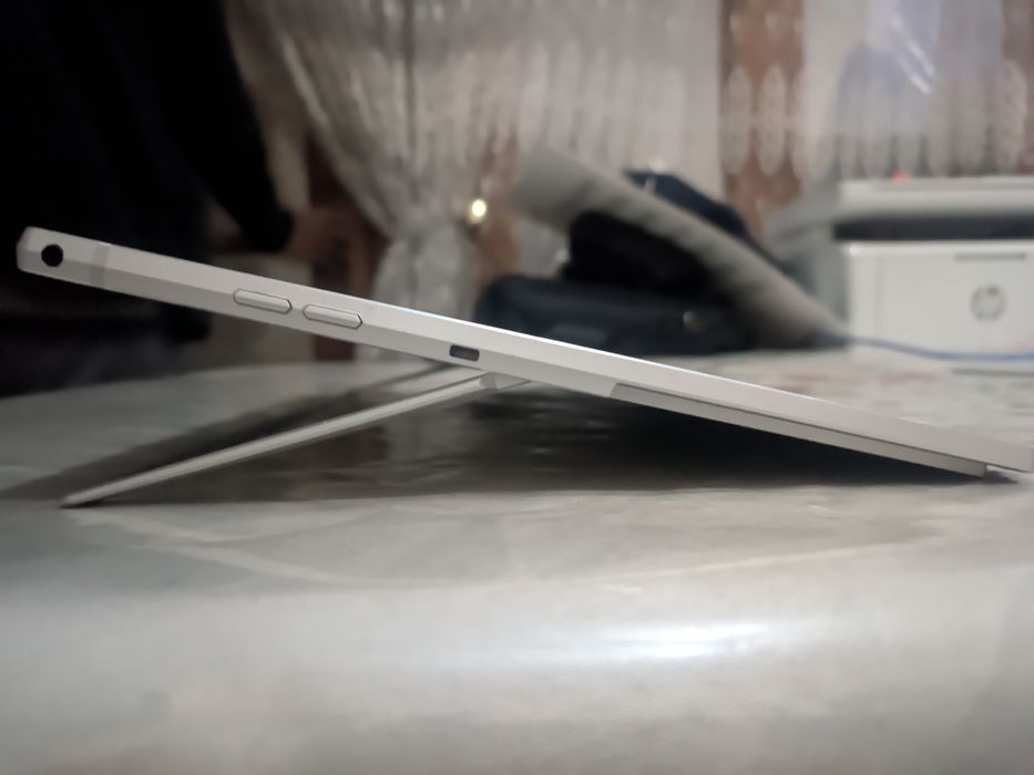 Планшет/Компьютер HP Elite X2 G4