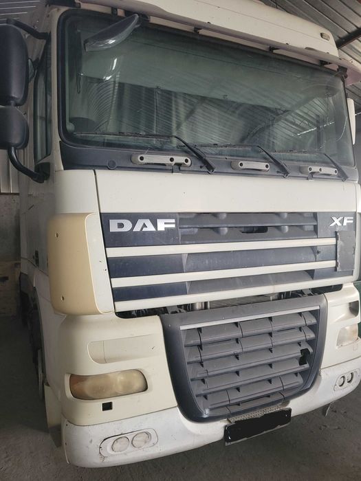 Vand Cap Tractor DAF FT XF105 SI 2 Semiremorci Schmitz 2008.