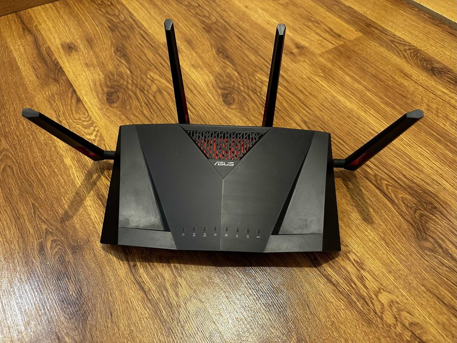 Router ASUS RT-AC88U (AC3100) - 8 Porturi LAN Gigabit