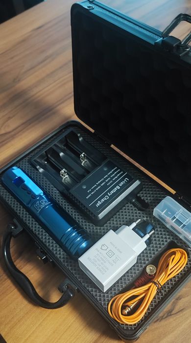 Aparat de tatuaje wireless, cu doua baterii si cablu rca