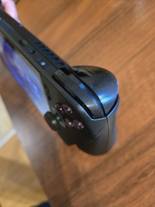 Asus RoG xbox ally X нов 24 месеца гаранция