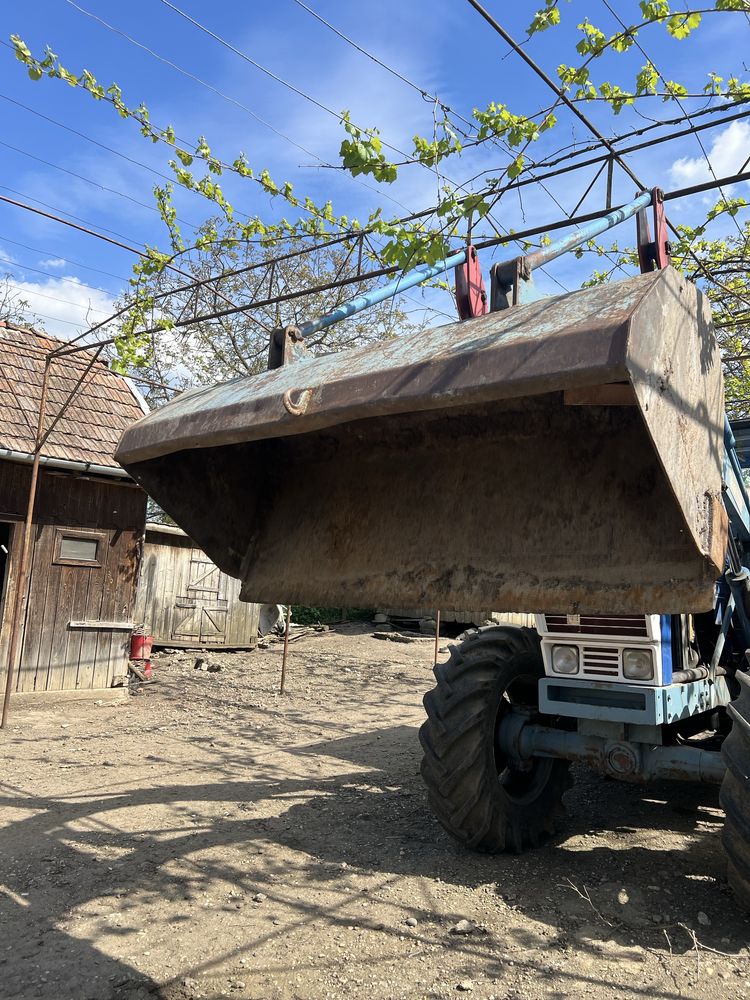 Tractor ebro 4x4
