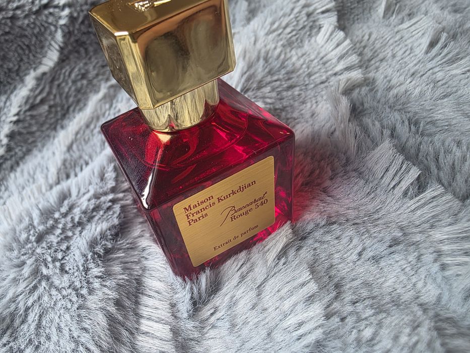 Parfumul Baccarat Rouge 540