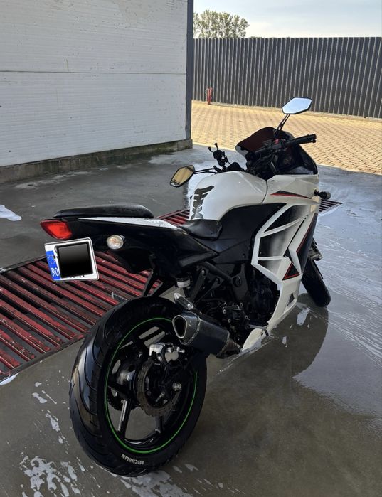 Vând Kawasaki Ninja 250R - an 2010