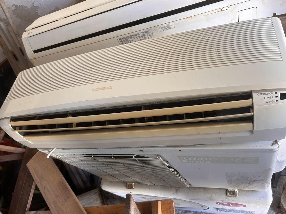 Продавам климатик GENERAL 12BTU