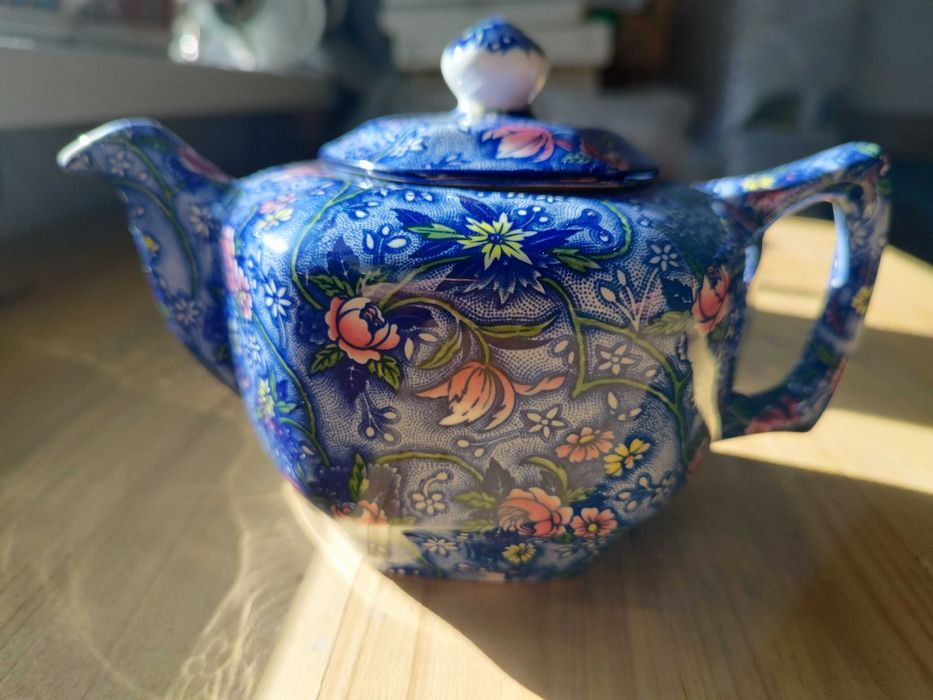 Ретро чайник на Sadler Chintz