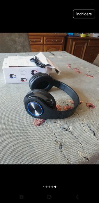 Căști audio wireless leduri