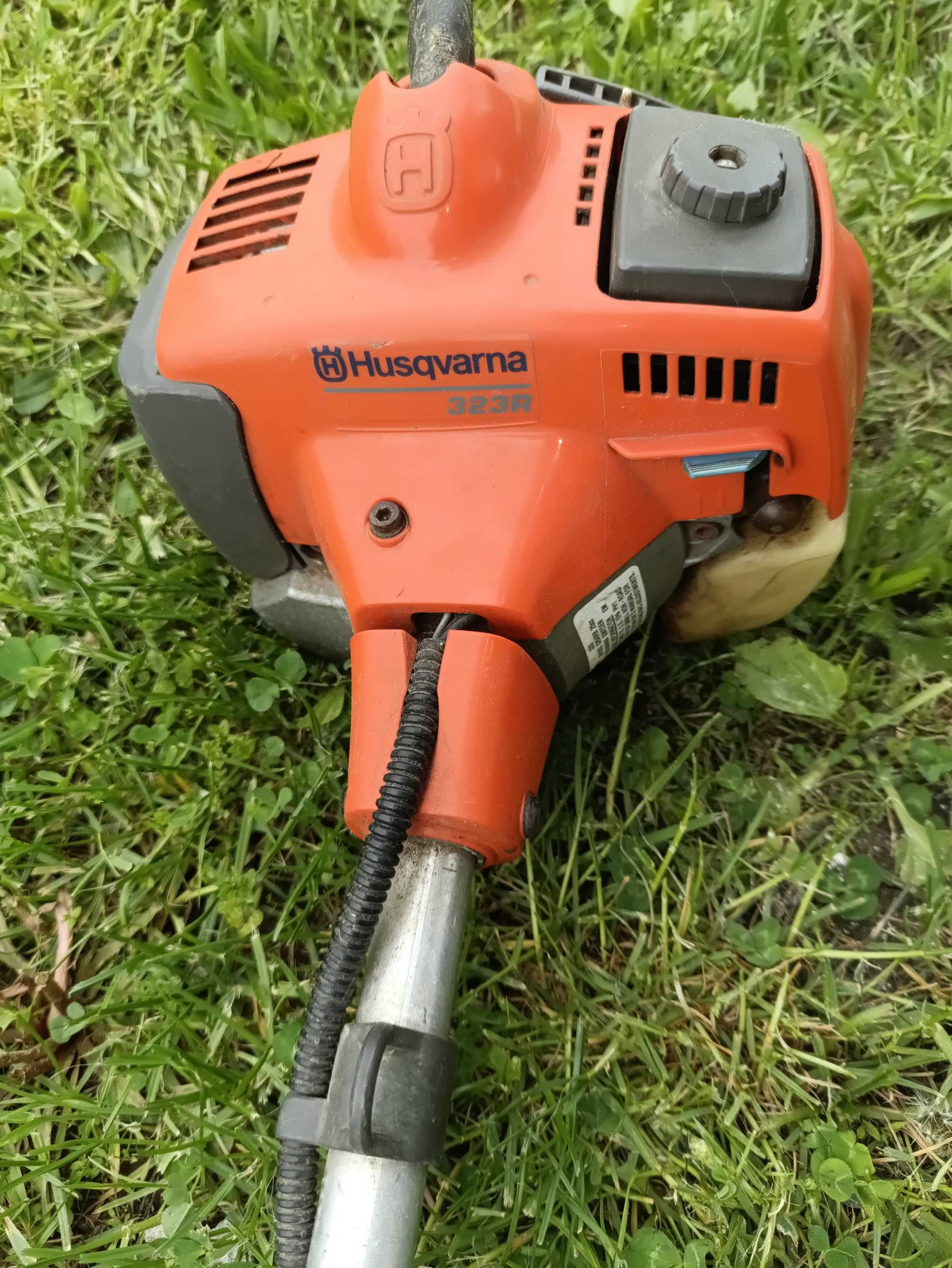 Продавам моторна коса Husqvarna 323 R- втора употреба, изрядна
