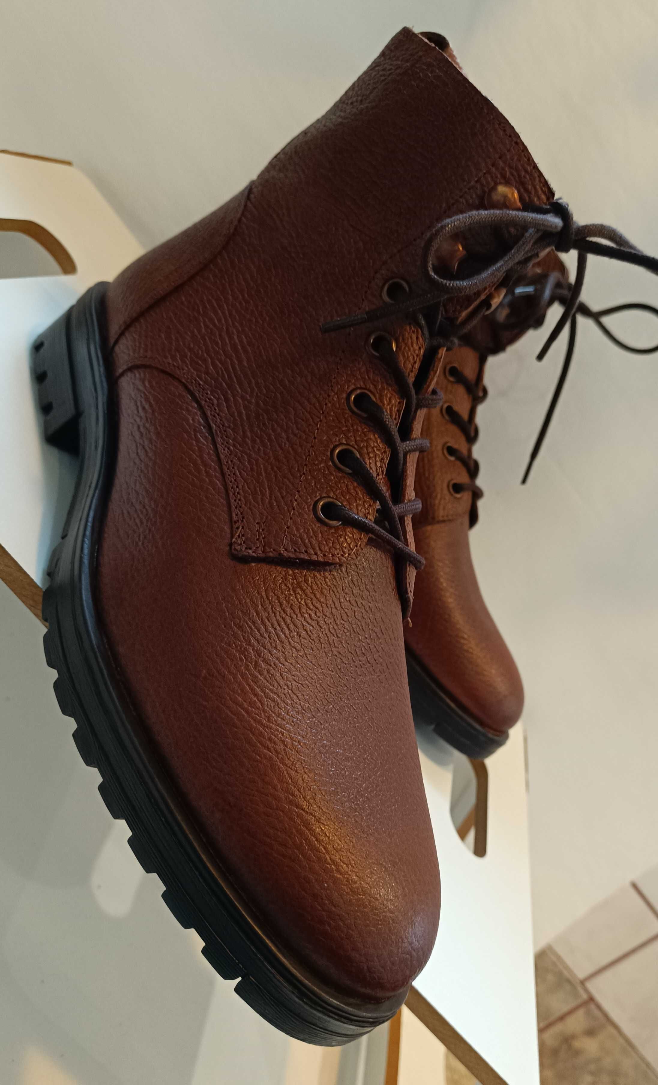 Ghete lace up 42 plain toe Migato NOI piele naturala granulata