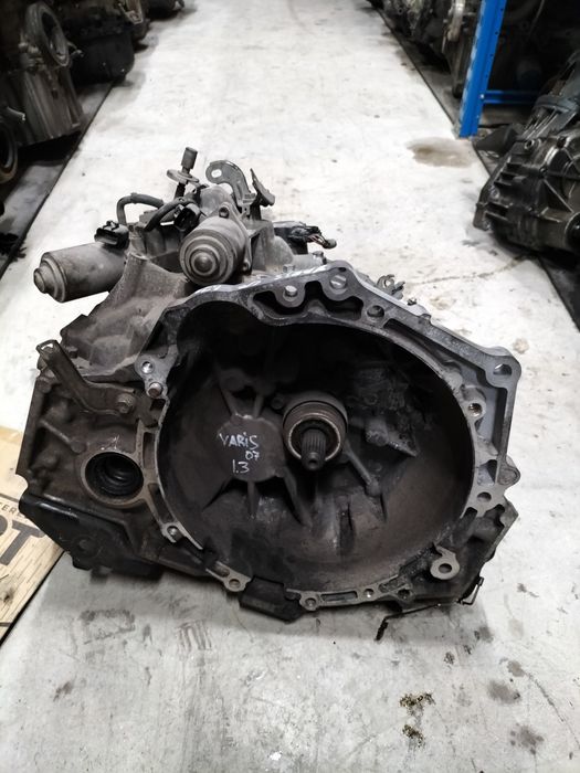 Роботизирана скоростна кутия Toyota Yaris / Тойота Ярис 1.3 бензин