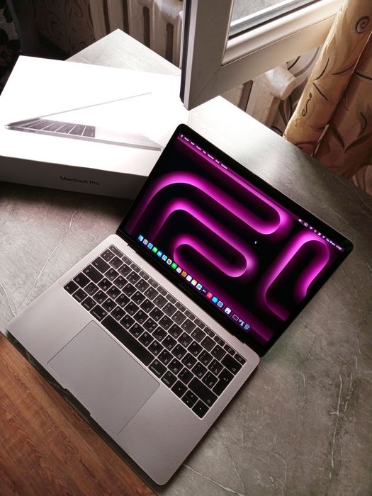 Top MacBook PRO Full - комплект. Срочно продаю.