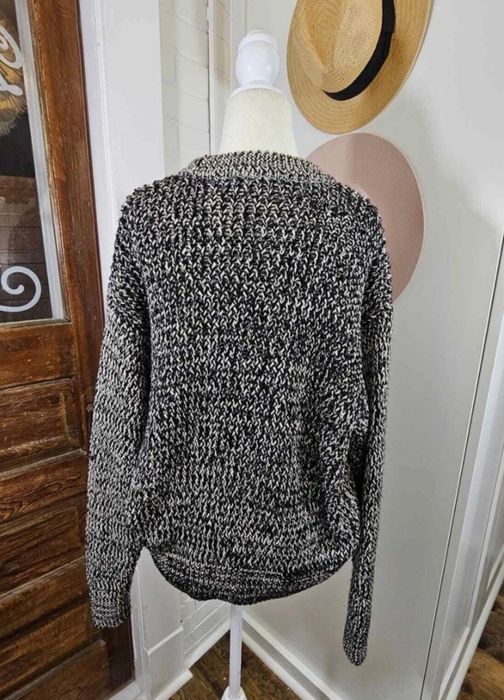 Дамски пуловер H&M, меланж черно бял, размер М, овърсайз