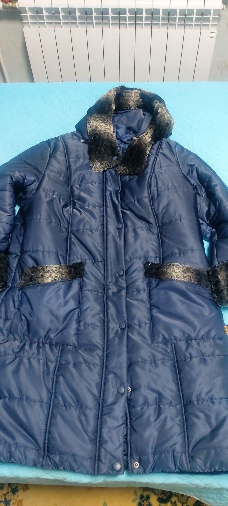 Продам женское зимние пальто