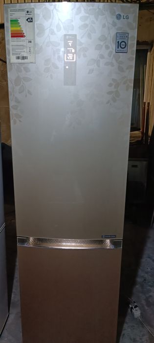 Продам холодильник lg
