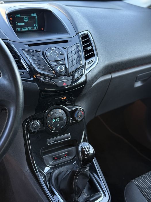 Ford Fiesta 1.0Benzima 101Cp 2015 Euro 6 Climatronic/Led/Adus recent/