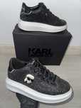 Karl Lagerfeld ca noi