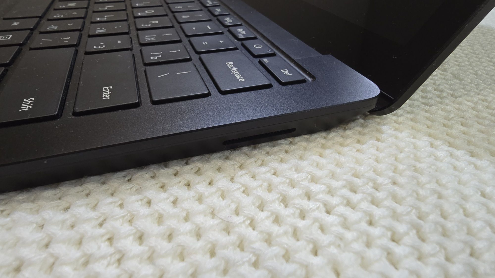 Microsoft Surface Laptop 4