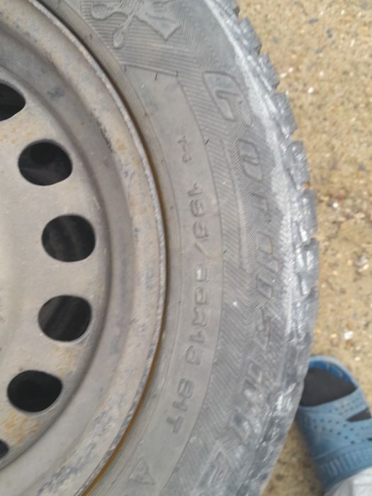 Зимние шины с дисками R15