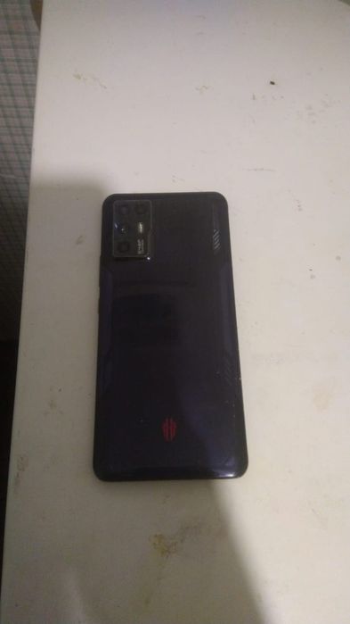 Телефон игровой хороший